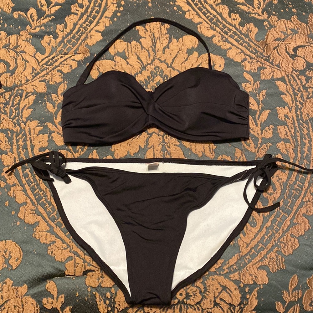 Final Sale! Old Navy Strapless Bikini and 2 Bottoms! - Picture 2 of 12